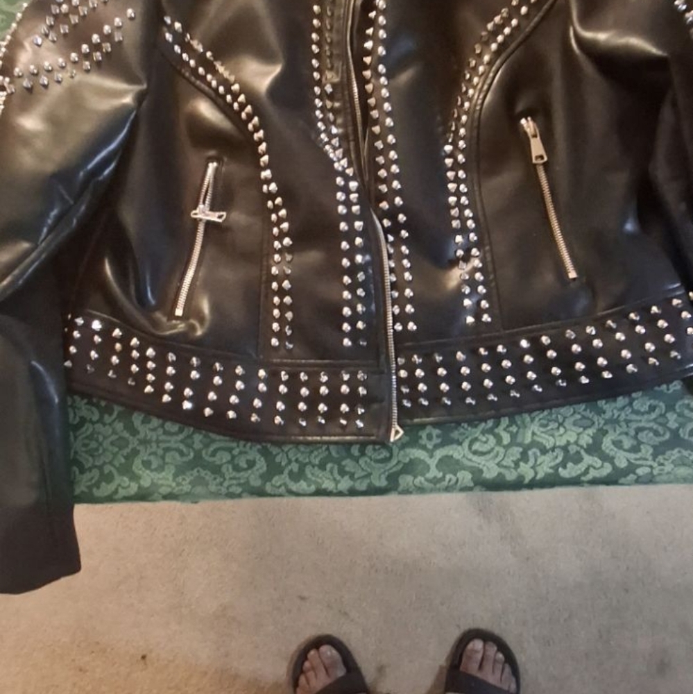 Jacket - Picture 3 of 3